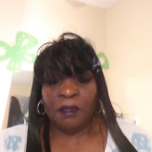 Meet your Posher, Peggy